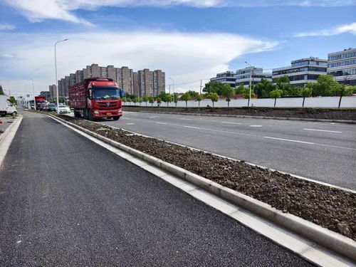 終于打通了瓶頸 富長路這一段實現雙向開放交通