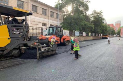 開(kāi)展道路維修整治 確保市政設(shè)施正常運(yùn)轉(zhuǎn)