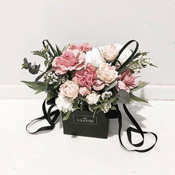 師恩如花，馨香永存——教師節(jié)康乃馨花藝作品圖集與禮品花卉選購(gòu)指南